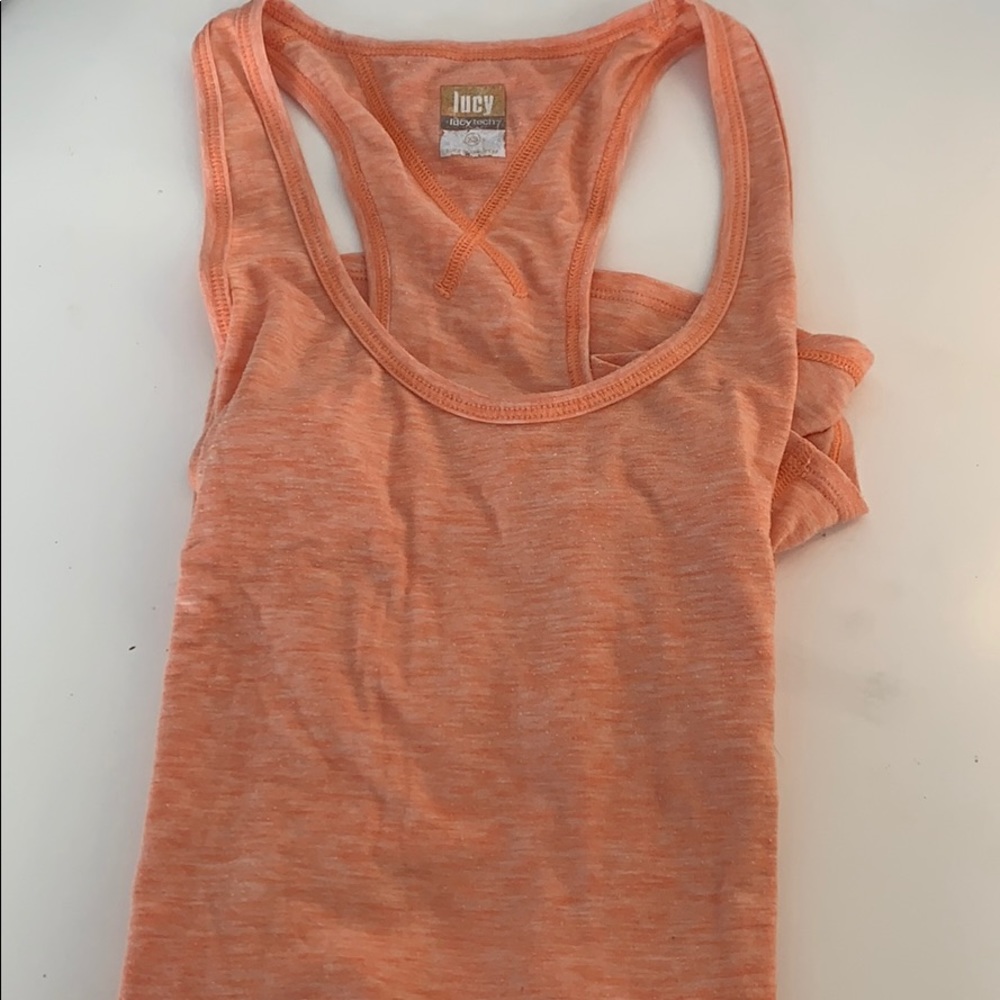 Lucy yoga tank 🍑